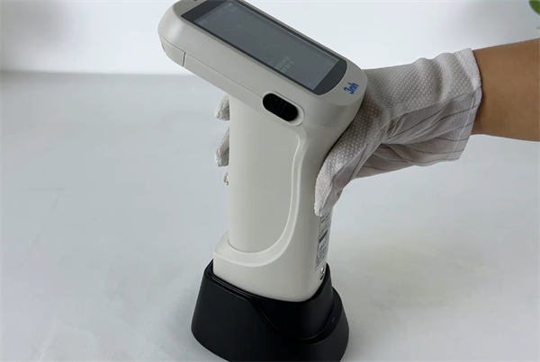 快猫视频APP污白板校正