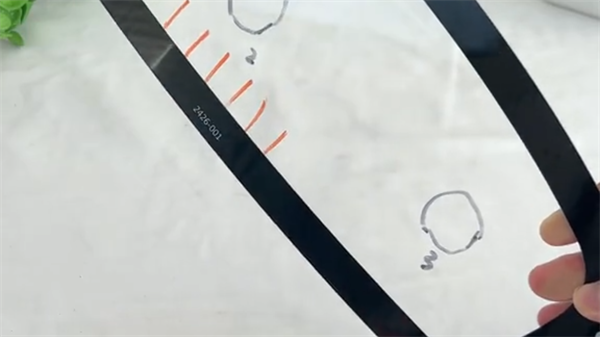 挡风玻璃雾度和透明度是多少？挡风玻璃雾度和透明度测量方法